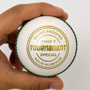 Balón de Cricket de Cuero Deportivo Premium, Cosido a Mano con Costuras Resistentes, Diseñado para Partidos, Prácticas, Redes de Entrenamiento y Nivel Club - Product Image 3