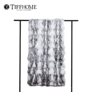 Tiff Home vente en gros nouveau Design 240*70cm réutilisable luxe gris et blanc croix tête de renard jeter couverture pour la décoration intérieure
