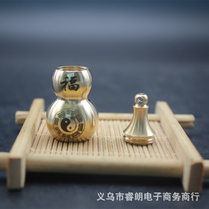 Calabaza Bagua de latón con característica Fu, amuleto de la suerte, adorno de escritorio para decoración del Año Nuevo Chino - Product Image 4