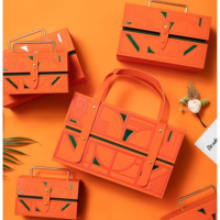 Boîte cadeau personnalisée en gros, boîte d'emballage alimentaire haut de gamme avec fermeture magnétique, boîte de rangement recyclable et tendance avec insert
