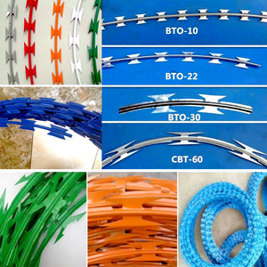 Alambre de púas de hierro duradero, antirrobo, tipo <span class=keywords><strong>concertina</strong></span>, galvanizado en caliente, para seguridad de límites y muros de prisión - Product Image 4