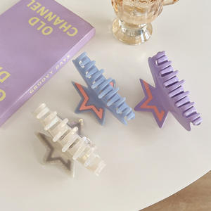 กิ๊บหนีบ<span class=keywords><strong>ผม</strong></span>รูปดาวประดับเพชรสองสี ขนาดใหญ่ สไตล์หวานซ่อนเปรี้ยว สาวฝรั่งเศส <span class=keywords><strong>ทรง</strong></span>ฉลาม วัสดุอะซิเตท แข็งแรง ทนทาน ใช้ได้ทุกวัน - Product Image 3