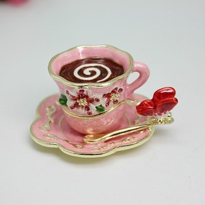Scatola Portaoggetti Stile Europeo per Bomboniere, Tazza da Caffè Smaltata con Decorazione a Farfalla, Nuovo Stile di Portagioie - Product Image 2