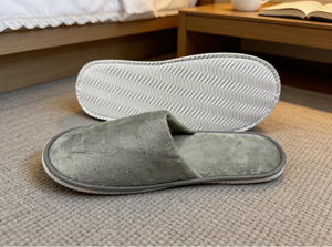 Pantuflas Desechables de Felpa Gris de Algodón de Alta Calidad, Gruesas y Portátiles, Antideslizantes, para Habitaciones de <span class=keywords><strong>Hotel</strong></span> y Spa, con Logotipo Personalizado - Product Image 6