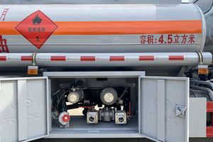 Camion-citerne mobile mini JMC N601 de 5000 litres à prix d'usine chinois pour la vente - Product Image 5