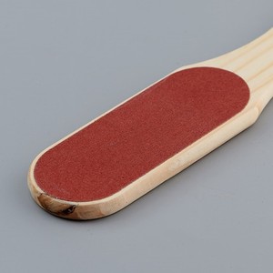 Pedicura profesional Eliminador de callos de piel muerta <span class=keywords><strong>Pies</strong></span> Escofina Lavable Lima de pie de acero inoxidable Lima de pie de madera - Product Image 5