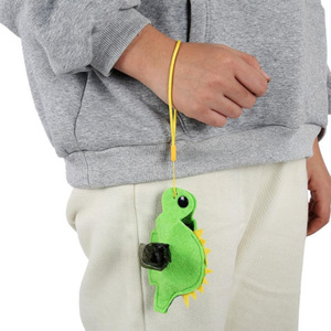 Sacs à déjections canines en cuir du fabricant d'origine ; sacs à déjections canines portables pour animaux de compagnie ; outil de ramassage de déjections pour animaux de compagnie avec motif de dessin animé mignon. - Product Image 1
