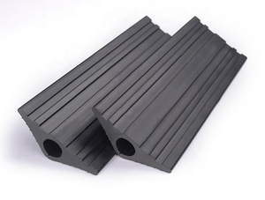 <span class=keywords><strong>Couvre</strong></span>-câble de <span class=keywords><strong>sol</strong></span> en PVC personnalisé protecteur de fil protecteur de câble de <span class=keywords><strong>sol</strong></span> en caoutchouc pour revêtement de <span class=keywords><strong>sol</strong></span> porte Stormguard seuil bande d'étanchéité - Product Image 4