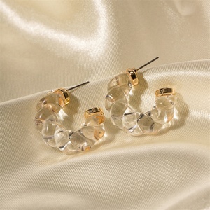 ต่างหูแฟชั่นผู้หญิงเชือกบิดเกลียวต่างหูเรซินสวยงาม - Product Image 4