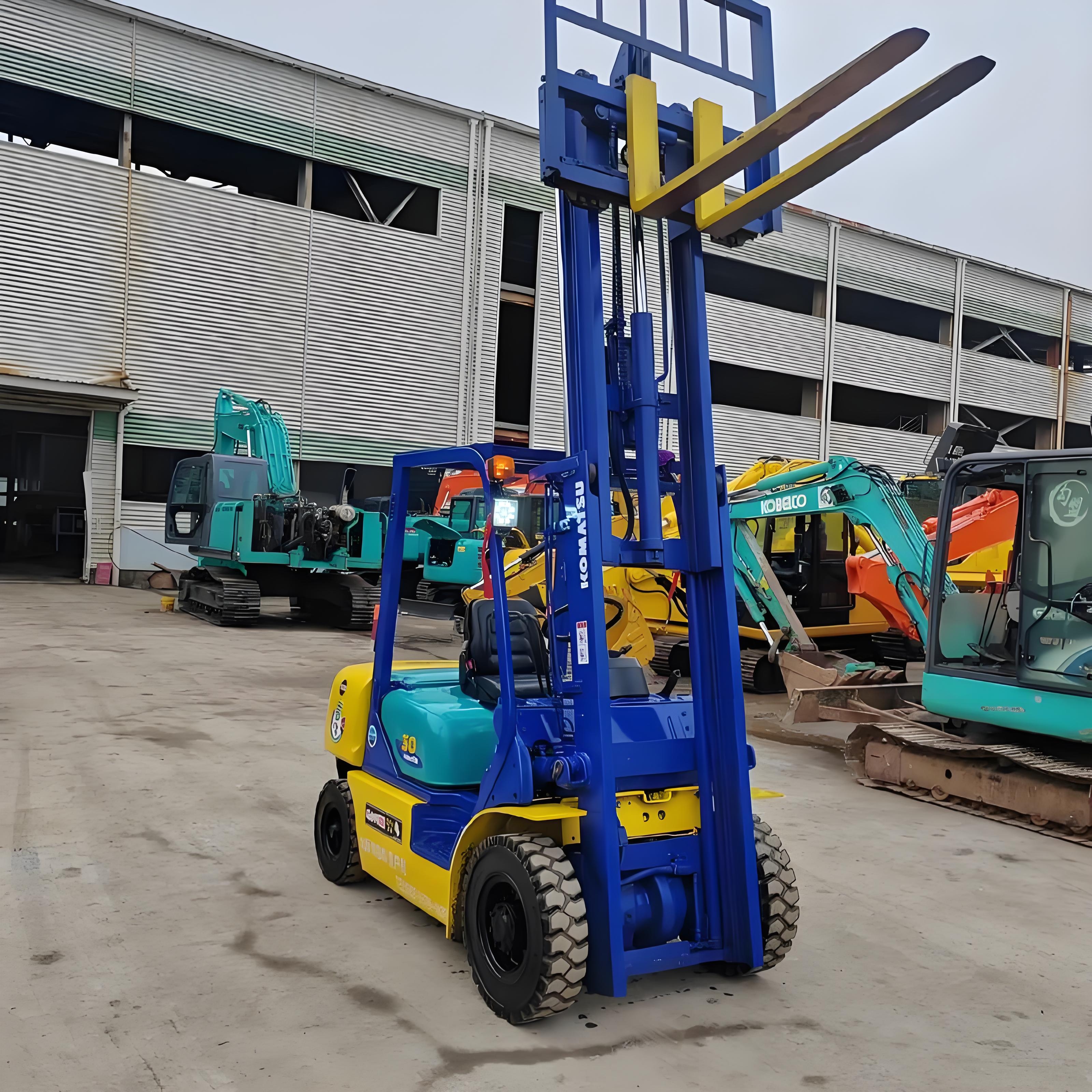 High-Performance Komatsu Fd30 Diesel Powered Forklift Parts Used Forklift for Efficient Material Handling