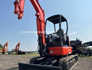 Mini-excavatrice Kubota U35 de 3,5 tonnes d'occasion, excavatrice Kubota U35-6 avec lame - Product Image 4