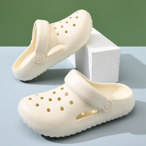 Sandalias de plataforma Crocs para mujer, suela de EVA, moldeado de una pieza, transpirables, antideslizantes, para uso en exteriores, color sólido, talla 35 40 - Product Image 1