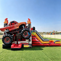 Structure gonflable commerciale Monster Truck tout-terrain avec pneus pour événements extérieurs et location d'équipements de divertissement
