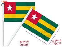 Drapeau à main personnalisé en polyester 14 * 21 cm du Togo avec mât en plastique de 30 cm