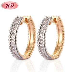 Groothandel Oorbellen Dames Kubieke Zirkonia Nieuwe Laatste Mode Ontwerpen Sieraden Gouden Huggies Oorbellen 18k voor Dames - Product Image 4
