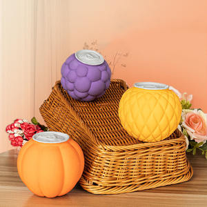 Klasik tarzı Pet malzemeleri lateks Rugby futbol serisi diş taşlama Pet Squeak oyuncak toplar interaktif eğlenceli köpek oyuncakları - Product Image 5