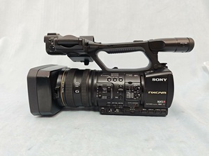 Videocámara Sony HXR-NX5R NXCAM Full HD para Transmisión en Vivo - Product Image 2