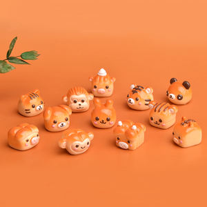 Cabujón de resina con forma de pan de animales adorables para accesorios hechos a mano DIY, dijes de comida en miniatura de resina - Product Image 1