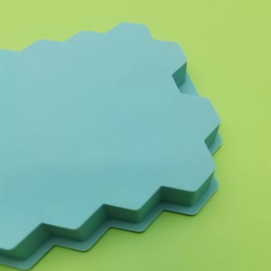Moule à glaçons en silicone nid d'abeille - Moule à glaçons de qualité alimentaire avec couvercle - Product Image 5