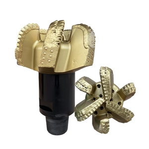 Broca <span class=keywords><strong>PDC</strong></span> <span class=keywords><strong>17</strong></span> <span class=keywords><strong>1</strong></span>/<span class=keywords><strong>2</strong></span>\" com 6 Lâminas para Perfuração de Poços de Petróleo, Corpo de Matriz 444,5 mm, Cabeça de Diamante - Product Image 1