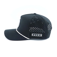 Casquette de golf respirante et imperméable en polyester, style trucker, en tissu Dobby Oxford à pois, avec maille sport et perforations découpées au laser