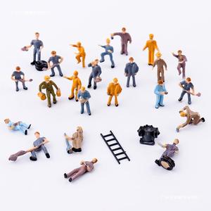 Figuras en miniatura coloridas para modelos de paisajes y decoraciones de mesas de arena - Product Image 3