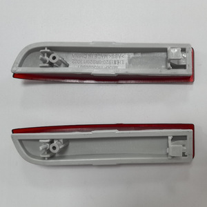 Reflectores de Parachoques Trasero, Forma Rectangular de Menisco, Autoadhesivos, Material ABS, para RAV4 06 12, Lentes LED - Product Image 2