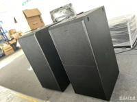Système audio professionnel 1600W avec caisson de basses double de 18 pouces et haut-parleurs de haute qualité pour scènes intérieures et extérieures