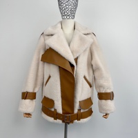 Manteau chaud et épais pour femme, style motard, en fausse fourrure de vison tendance, avec ceinture garnie en PU de couleur contrastante, design personnalisé