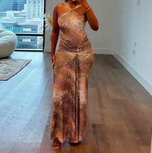 Viviblook Z225DS02 Nouvelle Robe de Soirée Femme Sexy Dos Nu Sans Manches Coupe Ajustée Plissée Imprimée à Bretelles Longue - Product Image 2