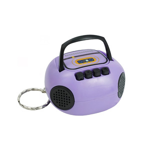 Mini Radio Retro Creativa de Plástico, Grabadora Portátil Nostálgica con Funciones de Grabación y Reproducción, Llavero, Colgante para Mochila, Regalo - Product Image 6