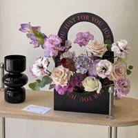 Panier à fleurs portable en papier personnalisable, durable et de haute qualité, très vendu en 2024, adapté aux bouquets de cadeaux de vacances