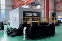 HME100D CNC Fraiseuses Structure de colonne mobile complète Horizontale 4 axes pour le traitement des métaux