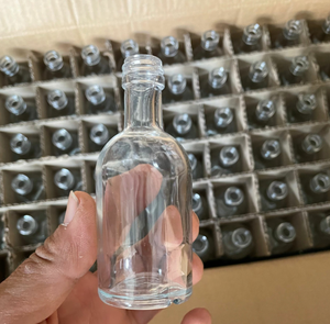 Precio barato <span class=keywords><strong>Mini</strong></span> 50ml 2oz Alcohol <span class=keywords><strong>Licor</strong></span> Wisky Botella <span class=keywords><strong>de</strong></span> vidrio con tapón <span class=keywords><strong>de</strong></span> rosca - Product Image 4