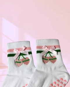 Gym Chaussettes De Luxe Qualité Mode Coton Hommes Crew Chaussettes Broderie Logo Imprimer Gym Chaussettes Personnalisées - Product Image 6