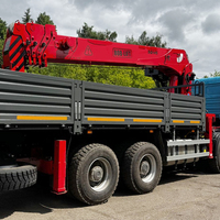 Grue à bras droit montée sur camion de 14 tonnes avec moteur, boîte de vitesses et pompe pour la construction routière, télécommande, portée de 21 m