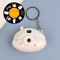 Mini Cartoon Projectiecamera Sleutelhanger met 8 patronen, diaprojectorlamp, speelgoed, cadeau voor kinderfeestjes