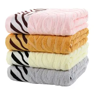الساحرة الفراش منشفة استحمام متعددة الألوان منشفة استحمام 70*140 سنتيمتر الشاطئ منشفة
