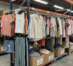 Brandneue Damen-Restposten: Gemischte Frühling-Sommer-Kleider mit langen/kurzen Ärmeln, zufällige Mischung, modisch, Polyester, Modell KC-0053, China 89416 - Product Image 6