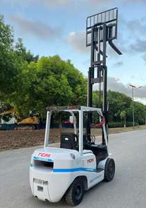 Used Forklift in <b>Transporting</b> Warehouse TCM diesel Forklift 3ton Earth-moving Machinery Used Engineering Construction Machinery - Product Image 2