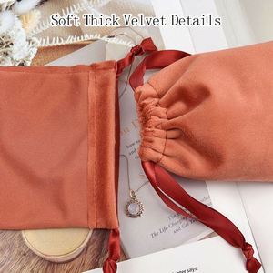 Sac à cordon en velours épais orange-rouge, pochette cadeau en flanelle douce pour bijoux, cosmétiques, cadeaux de mariage, taille/logo personnalisés - Product Image 4