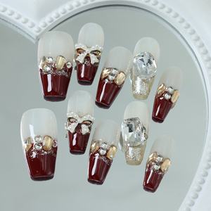 Prix d'usine, vente en gros : Faux ongles à presser faits main, couvrance totale, forme cercueil moyenne, en acrylique de luxe, motif étoile et papillon - Product Image 6