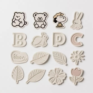 Etiquetas Adhesivas de Vinilo Personalizadas con Impresión UV, Resistentes al Agua, con Logotipo, Corte Estético Transparente, para Negocios - Product Image 4