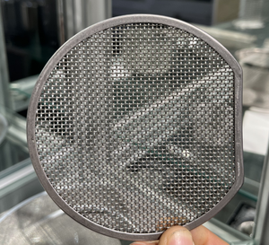 Maille filtrante en acier inoxydable à bord enveloppé sur mesure, maille filtrante en laiton pour la filtration des machines de centrales électriques - Product Image 4