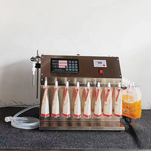 Machine de remplissage de sacs semi-automatique 6-12, adaptée pour le remplissage d'eau et de boissons gazeuses - Product Image 3