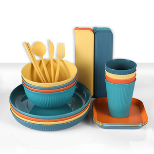 Lot de 28 pièces de vaisselle chinoise en plastique pour 4 personnes, comprenant des plateaux, des bols et des assiettes – Vente chaude en gros - Product Image 1