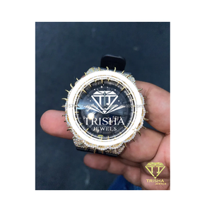 Montre de luxe pour homme en argent sterling 925, sertie de diamants Moissanite VVS, avec lunette à motif épineux, la plus vendue, en vente - Product Image 1