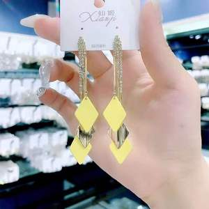 <span class=keywords><strong>Victoria</strong></span> Rhombus Boucles d'oreilles Alliage Or 18K Planté Boucles d'oreilles <span class=keywords><strong>Bijoux</strong></span> pour Femmes Cadeau Exquis Personnalité Fête - Product Image 4