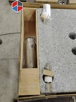 Base de parasol carrée en granit de 60 kg, plaque triangulaire robuste 304 #   Tube en acier inoxydable pour le marché de Dubaï