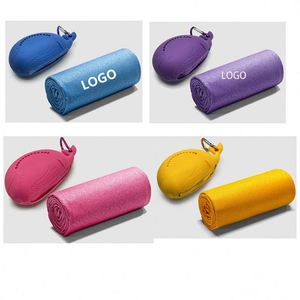 Serviette de sport rafraîchissante instantanée 15x15 pouces, séchage rapide et absorption de la transpiration, portable pour le voyage, le sport, le yoga et les activités de plein air - Product Image 1